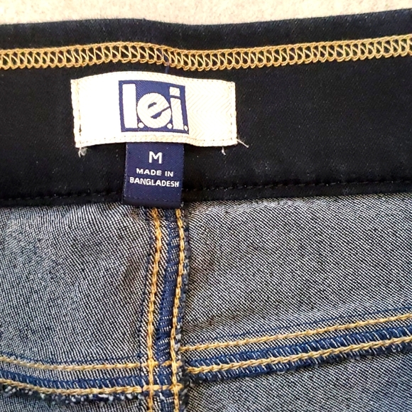 Leí Jean size M Dark Blue Very good condition two packs on the back - Picture 8 of 13